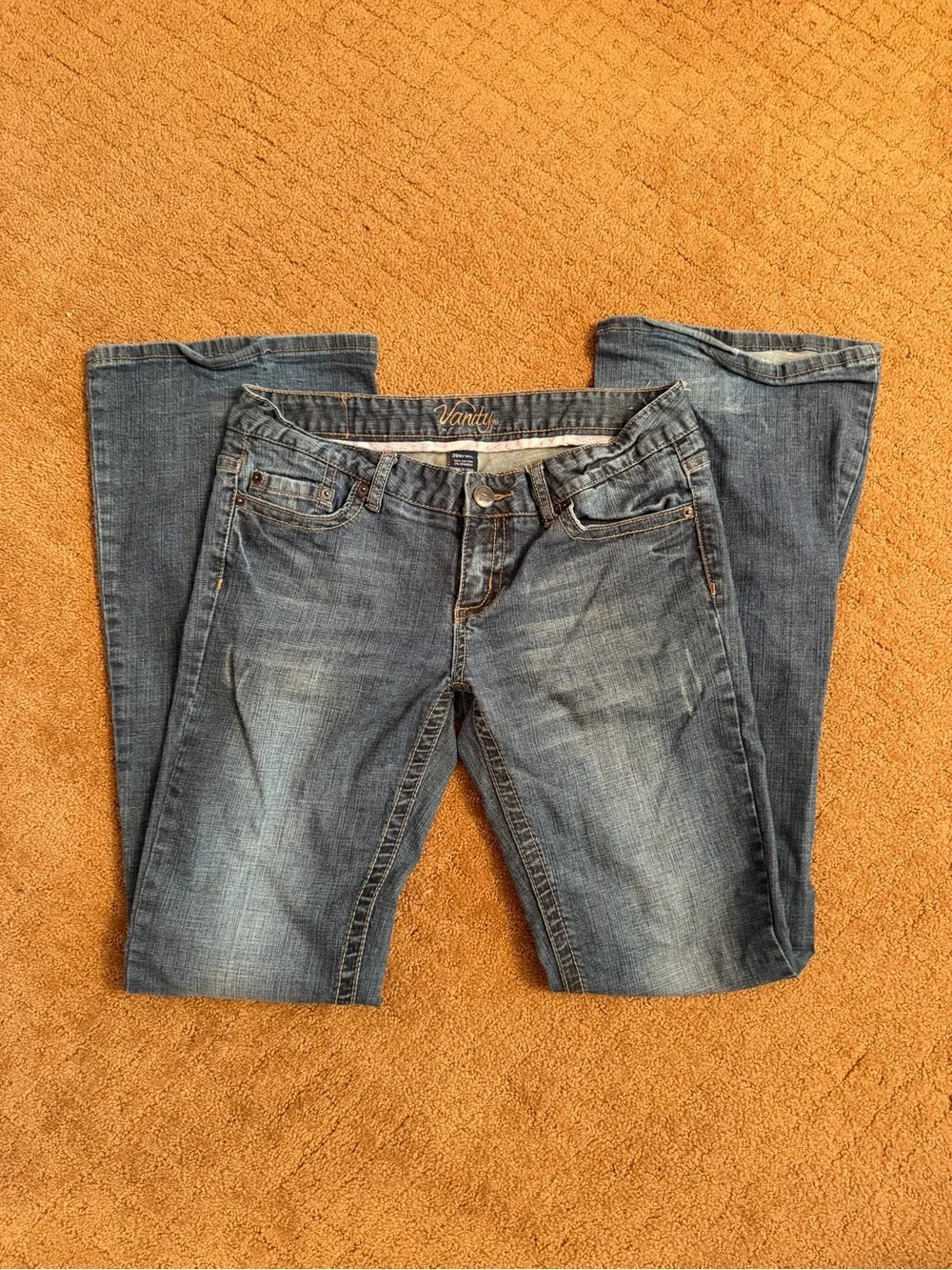 Vanity Jeans Women's Flared Distressed Low Rise Stretch Denim size (29x35)